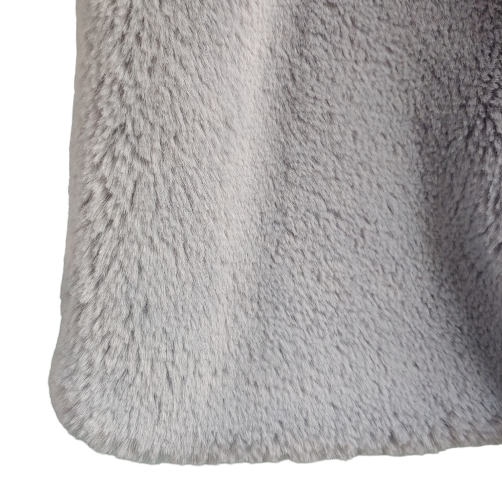 Carmin Women's Gray Faux Fur Vest - Size Large, Soft and Stylish - Picture 4 of 10